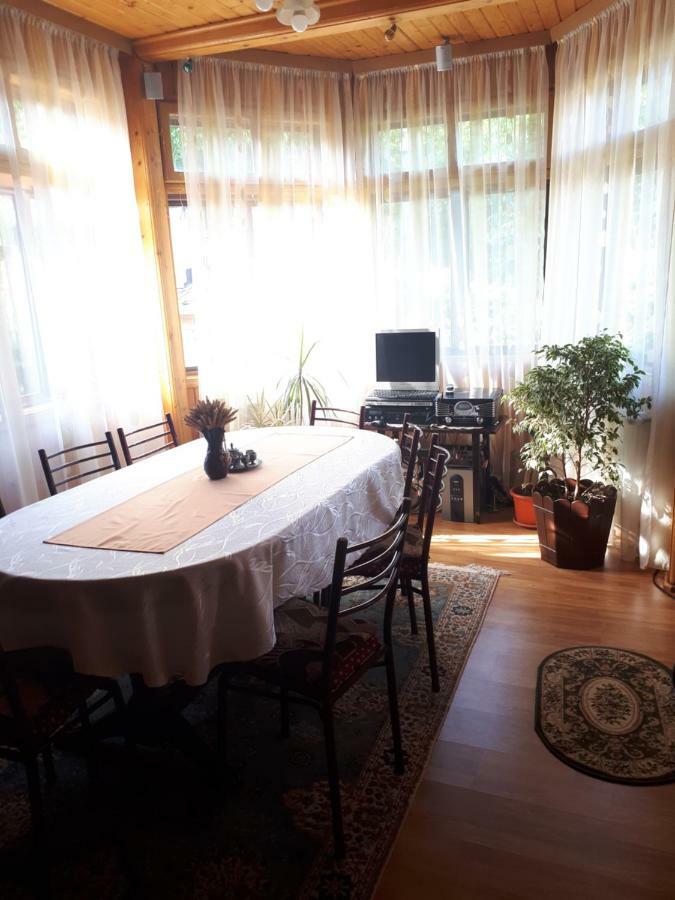 Casa Fetic Lägenhet Nehoiu Exteriör bild